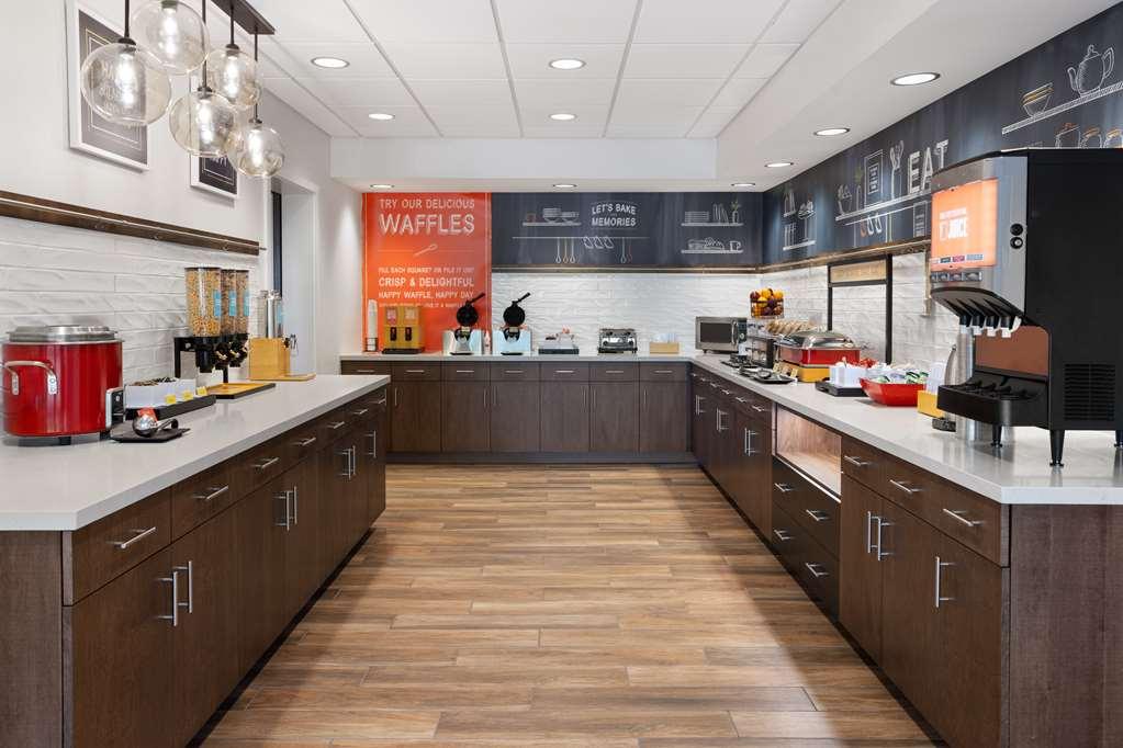 Hampton Inn Cleveland-Airport/Tiedeman Road Brooklyn Restaurant bilde