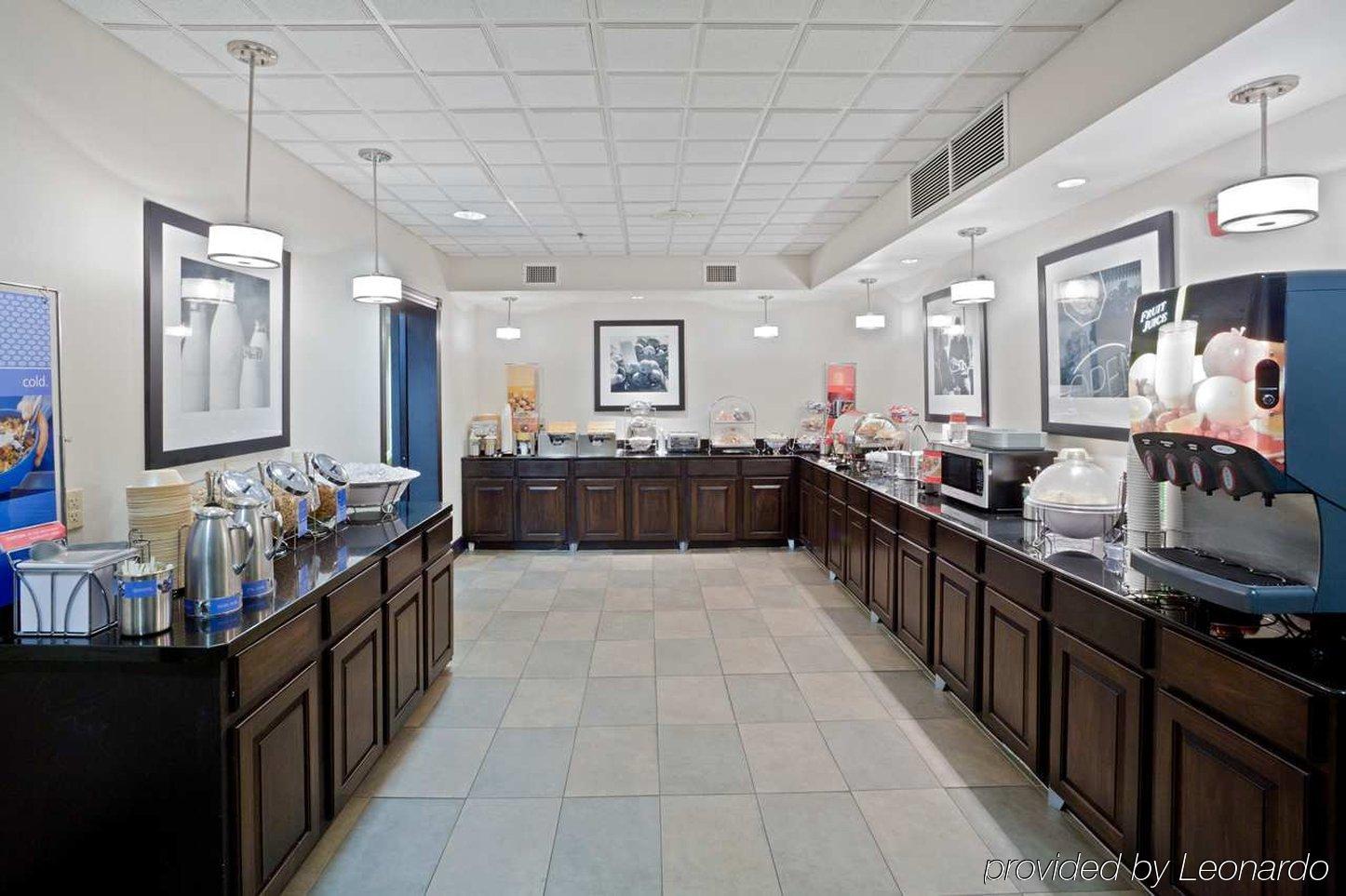 Hampton Inn Cleveland-Airport/Tiedeman Road Brooklyn Restaurant bilde